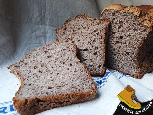 Pan de molde con harina de amapolas sin gluten y sin lactosa
