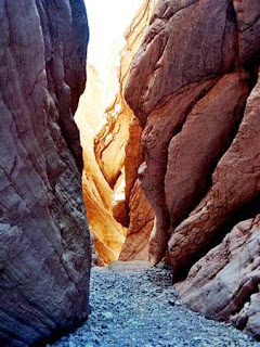 Lake Mead National Recreation Area (Best Honeymoon Destinations In USA) 7