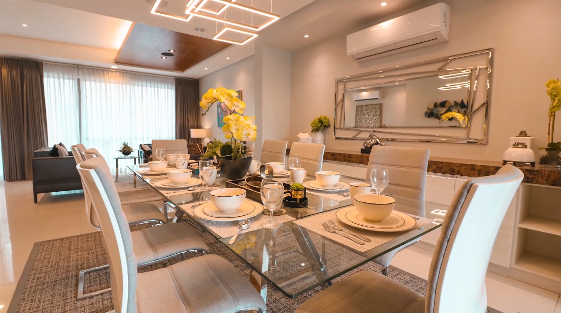 20 Interior Design Photos vs. New Manila, Luxury Townhouse Tour
