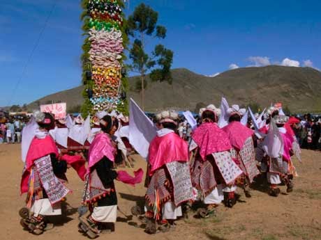 Yamparas recibirán título de la Unesco en el Pujllay