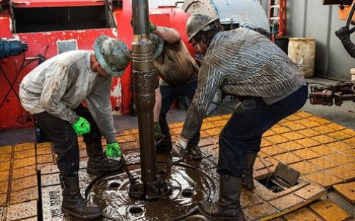 Giá dầu giảm sâu về sát ngưỡng 40 USD/thùng - batdongsananz.com