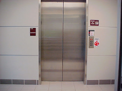 http://3.bp.blogspot.com/-VYlaPtKrUdU/T43YFhHhL5I/AAAAAAAAAbg/eUrIKwMT5NY/s400/elevator.jpg