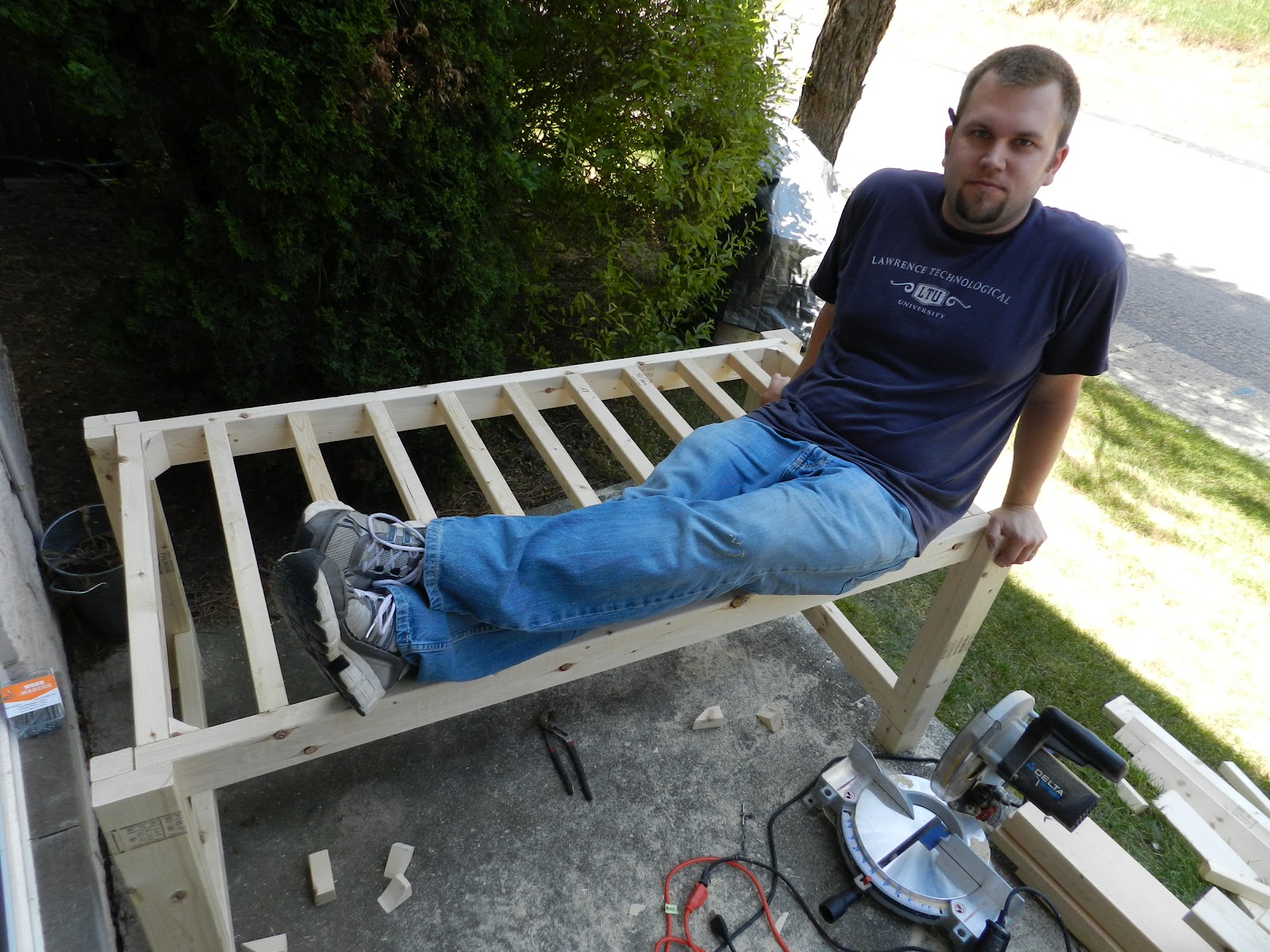 DIY Projects: DIY dining table