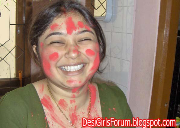 holi aunty