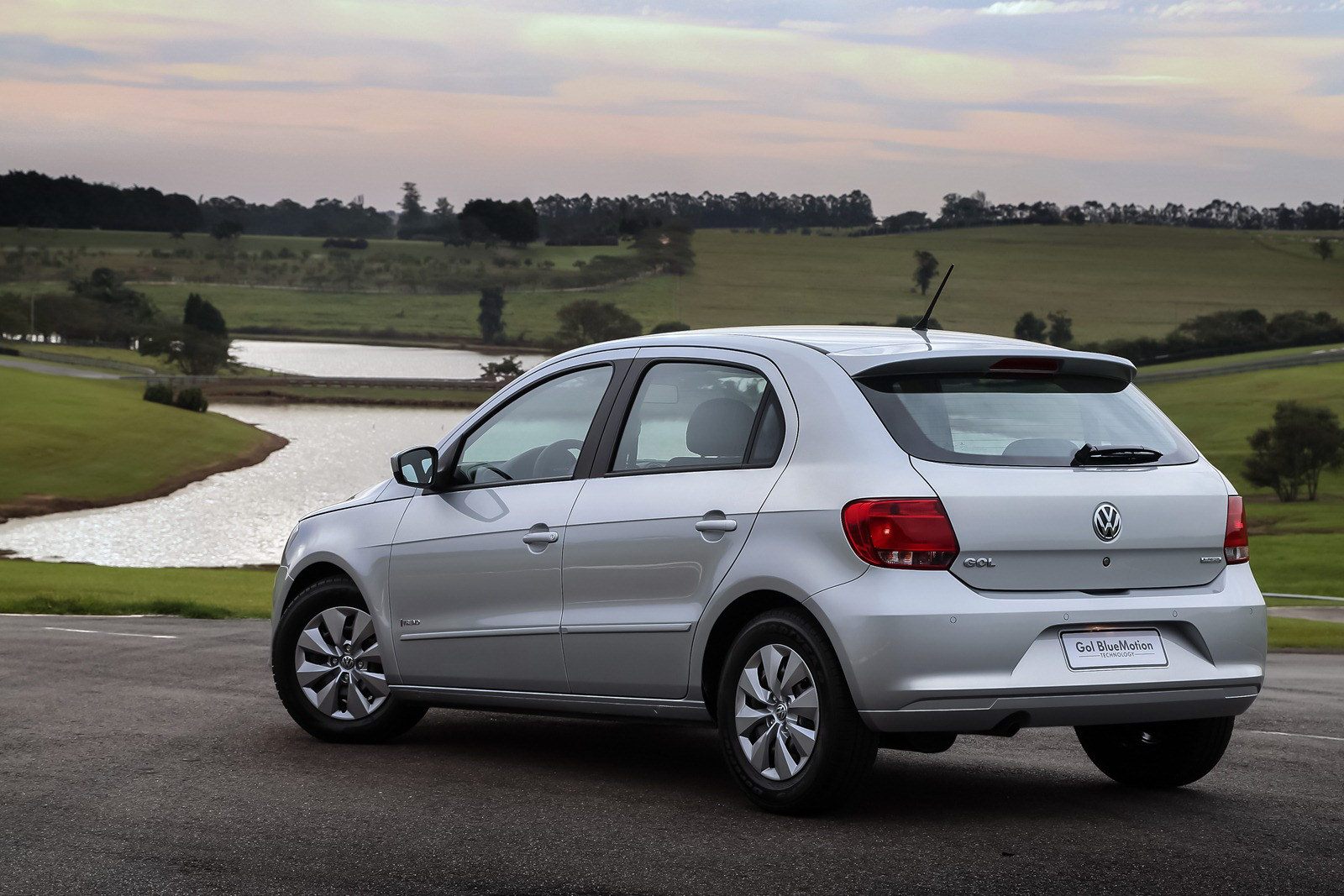2013 Volkswagen Gol Hatchback and Gol Voyage Sedan Magazine 2013 Volkswagen Gol Hatchback and Gol Voyage Sedan Magazine