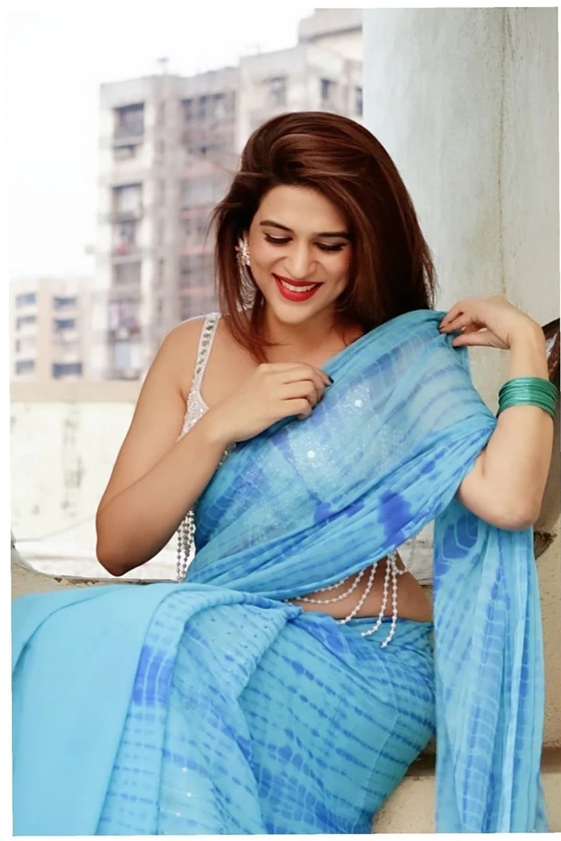 Actress Shraddha Das Glamour Blue Saree Pics