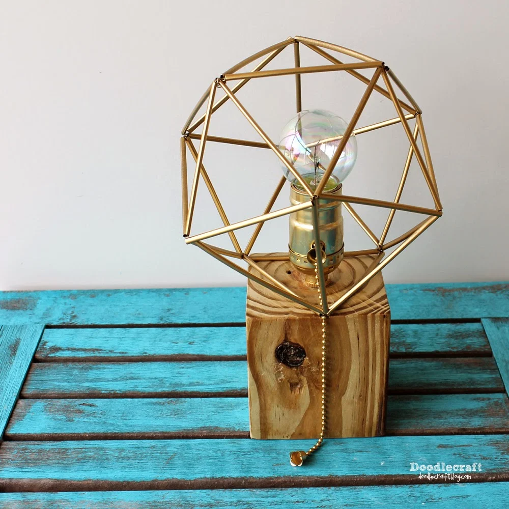 http://www.doodlecraftblog.com/2014/05/reclaimed-wood-lamp-with-himmeli-shade.html