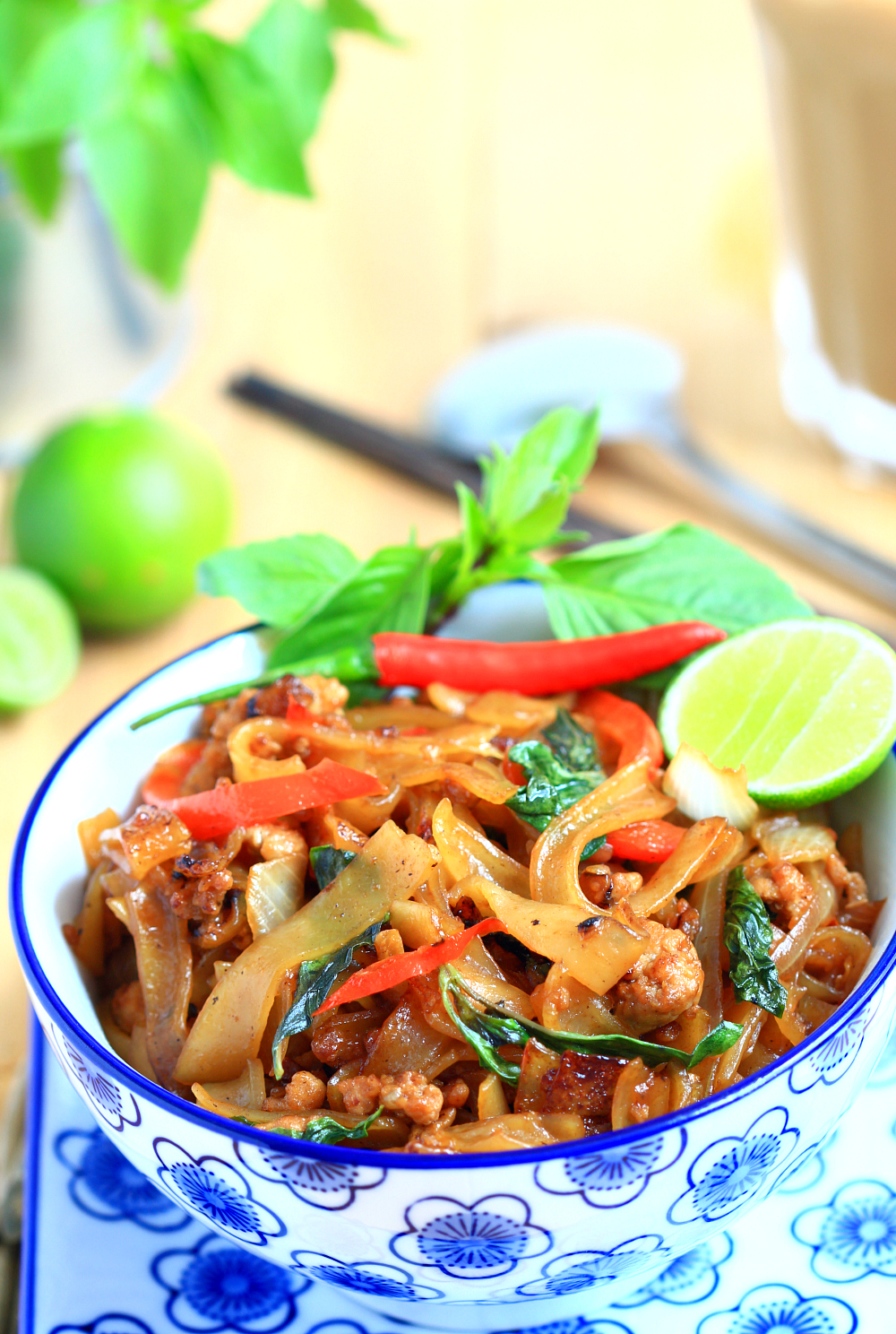 Pad kee mao / drunken noodles / spicy Thai stirfried noodles