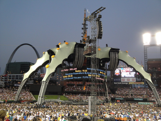 Top-of-the-Arch: 2011 U2 360 CONCERT IN ST. LOUIS - I&#39;LL GO CRAZY