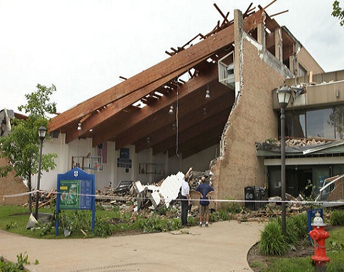 Ursuline_College_Ohio_tornado_damage_photo