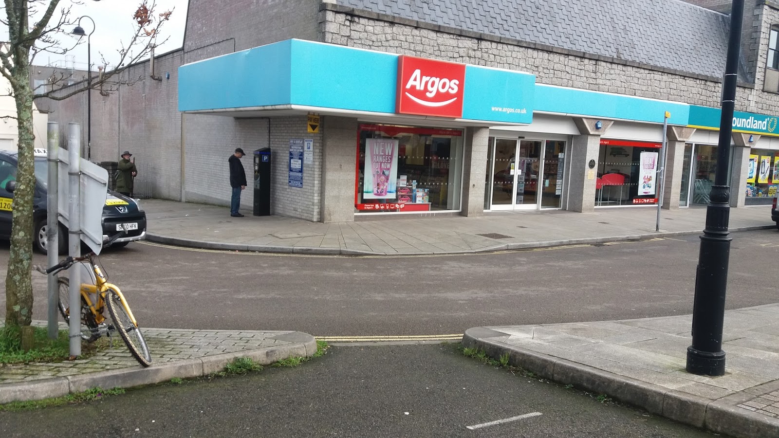 Parking Prankster Argos Camborne, Cornwall Armtrac scam site exposed