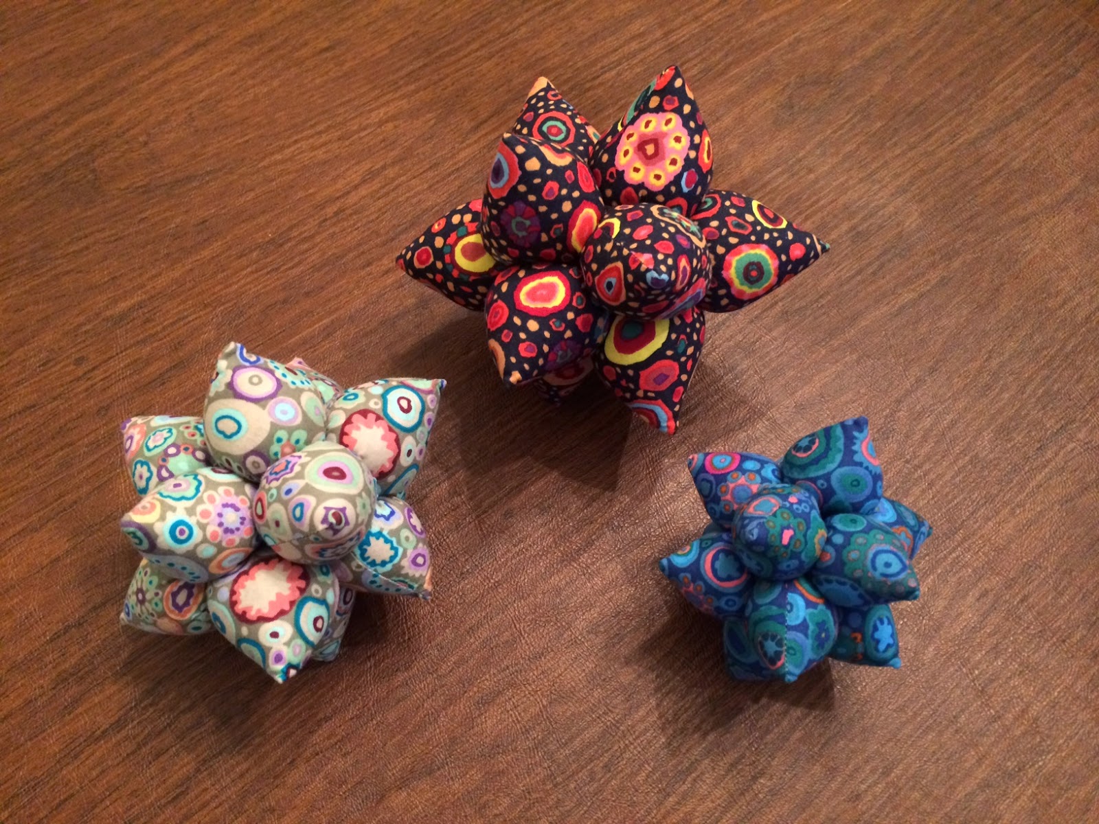 Moira's Home: Sewing Sea Urchins