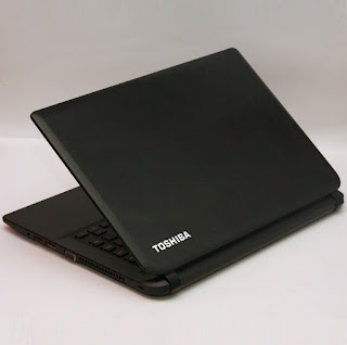 Laptop Bekas Toshiba Satellite C40D-B 