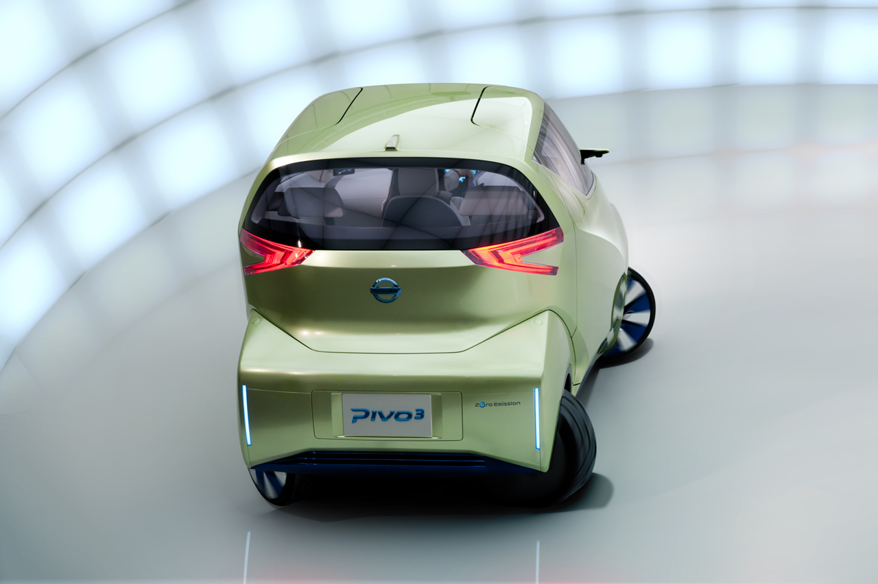 Nissan pivo 1