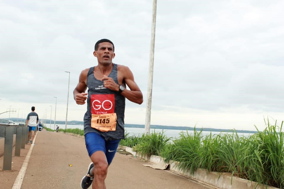 Lucas Ferreira conquista o tri e Tatiane o bi - Meia Maratona