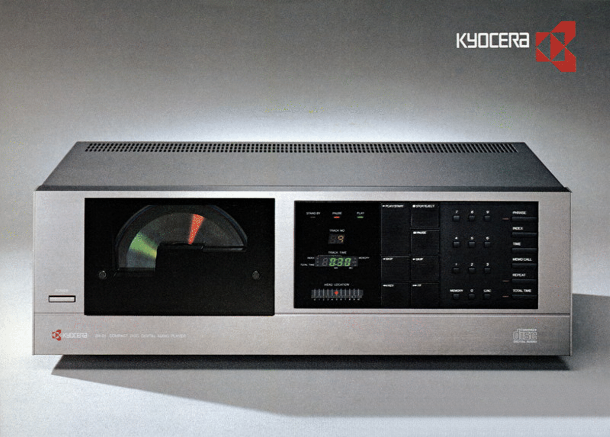 Vertical CD player (part 2 KYOCERA) | The Stereo Museum