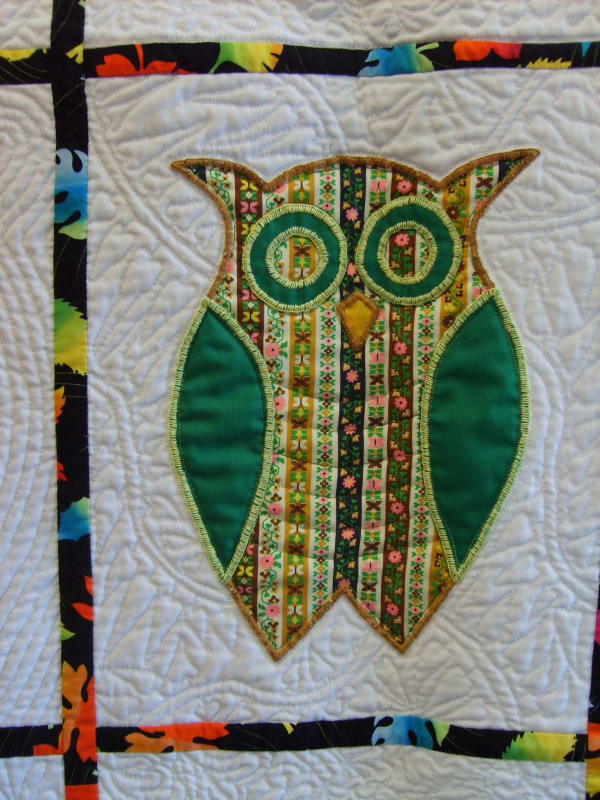 Tangled Threads Owl quilt finished