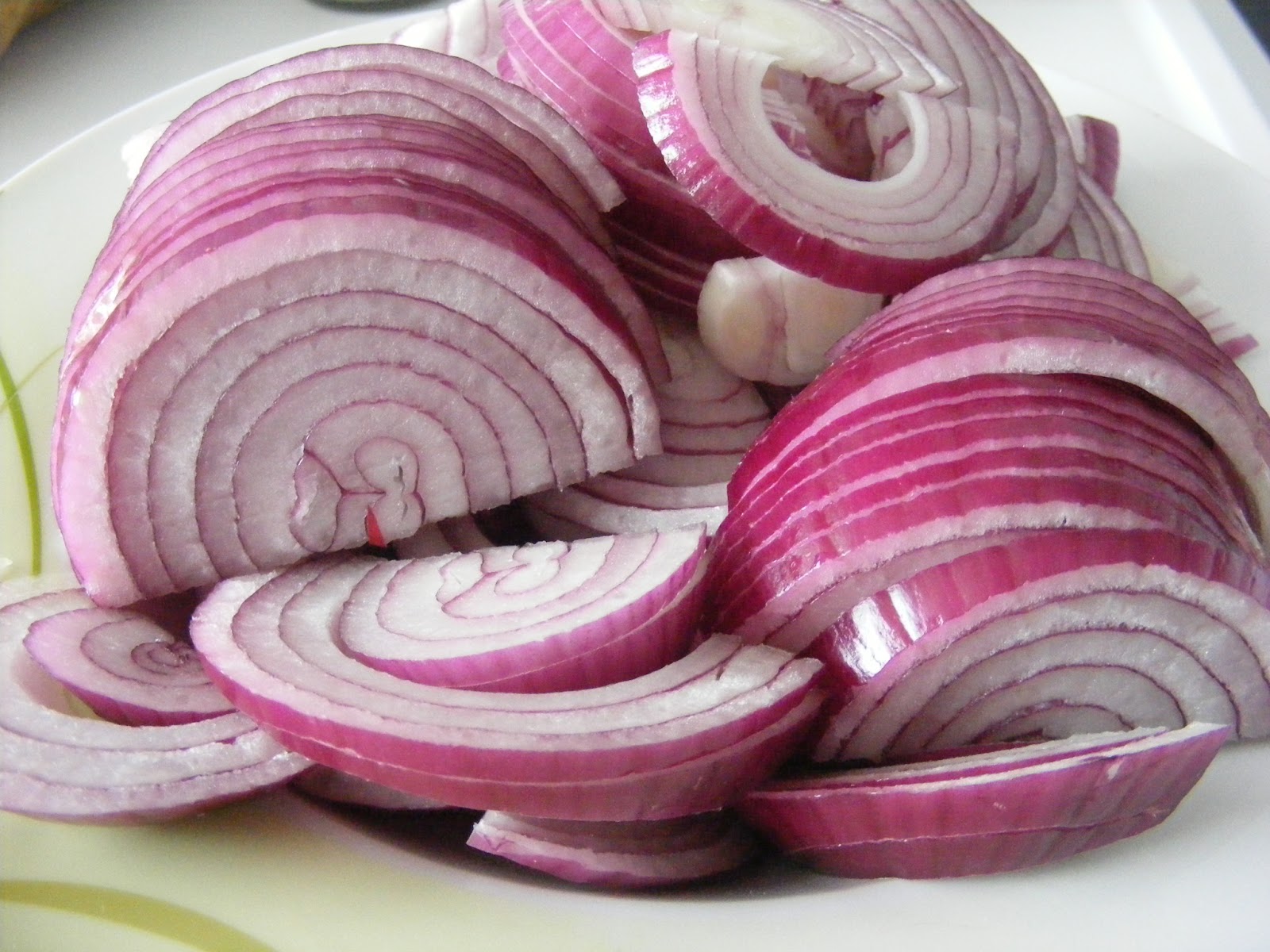 Bibas bêtises: Rezept: Rinder-Minutensteaks mit roter Zwiebelmarmelade ...
