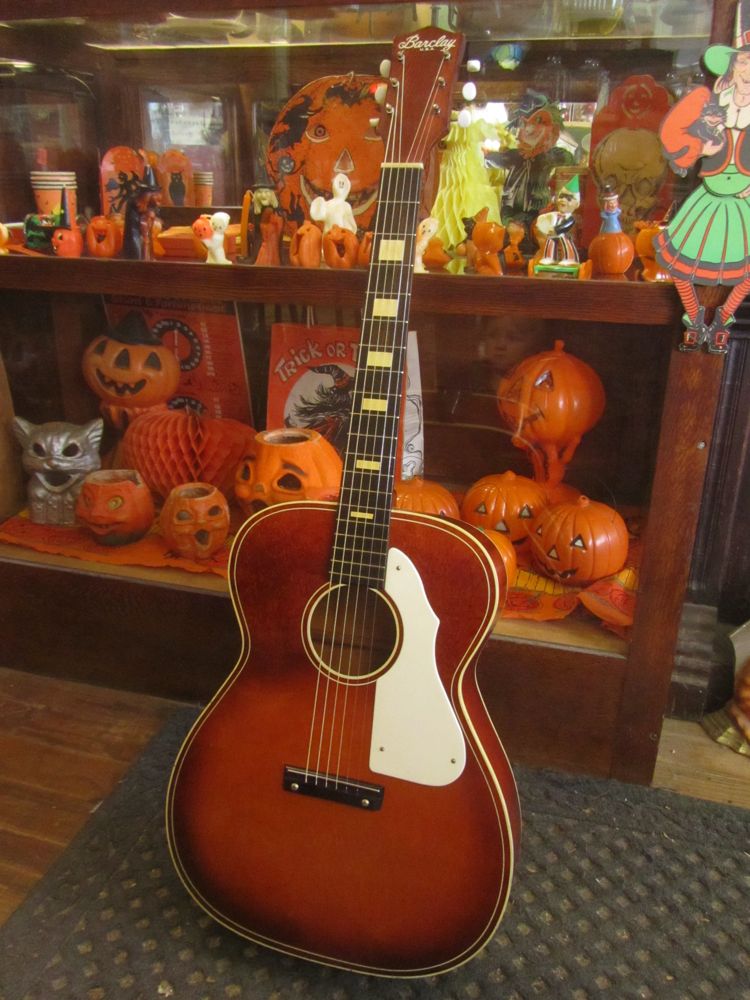 c.1965 Harmonymade H1143 Barclay 000size Guitar