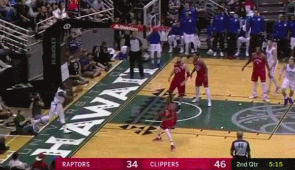 1507120379192199204.gif