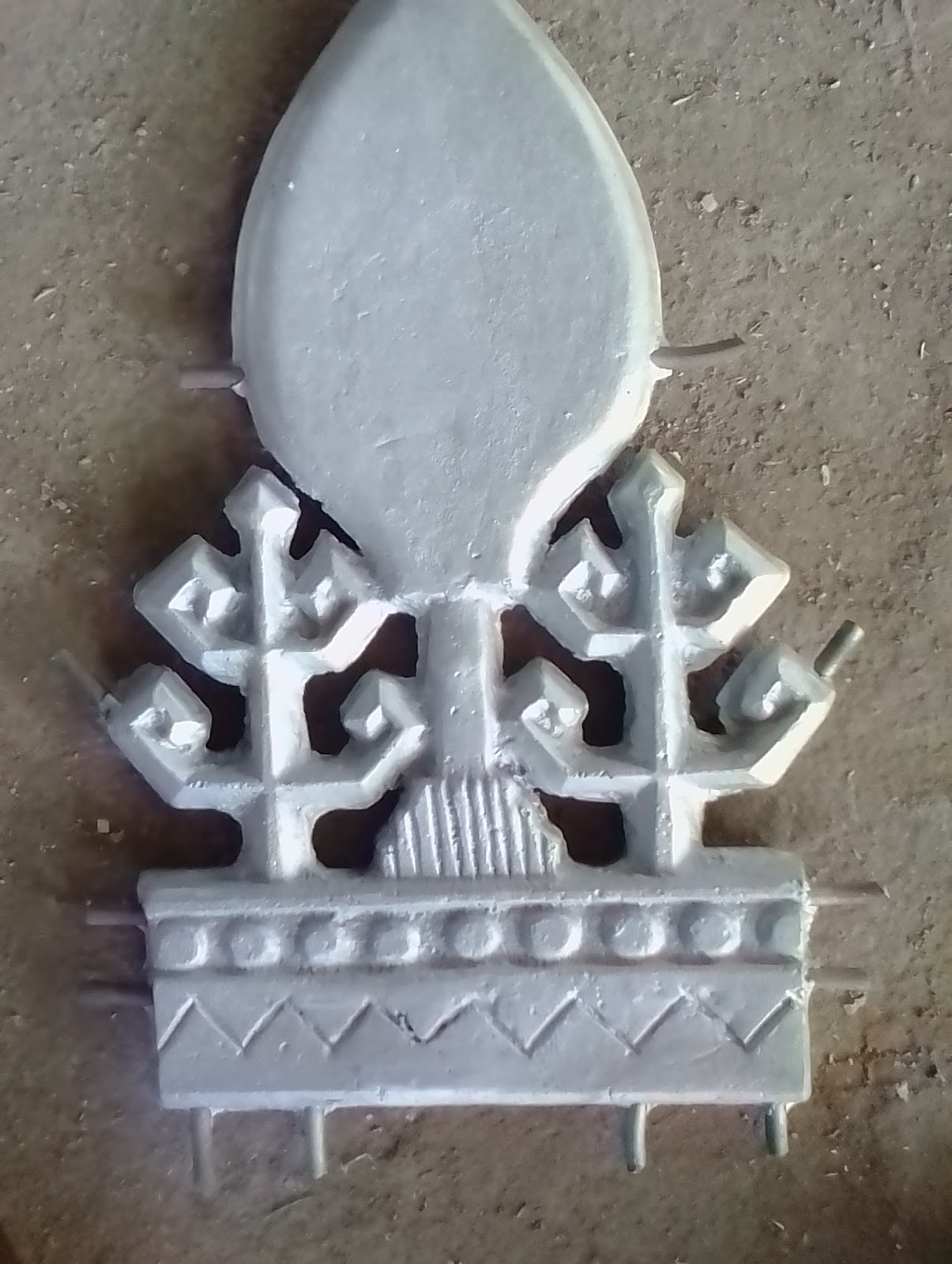 Garis Pante: Ornamen Pagar Bahan Aluminium Cor