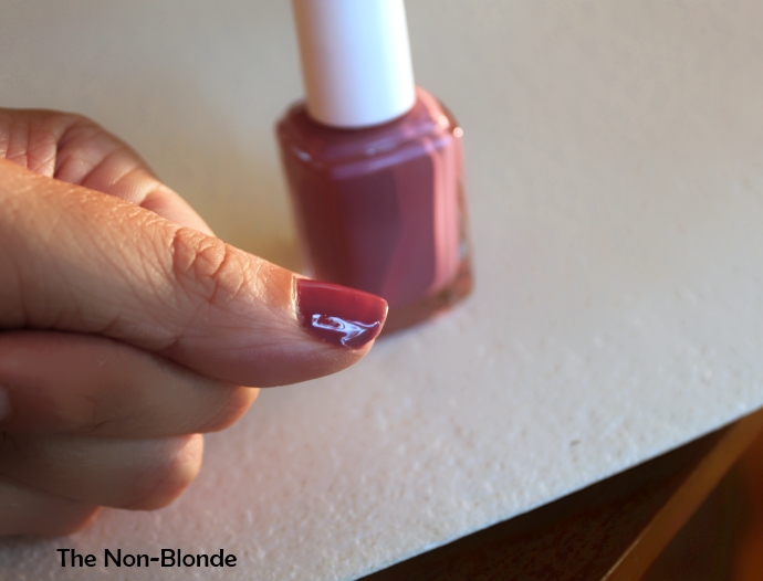 Essie Island Hopping Nail Polish | The Non-Blonde