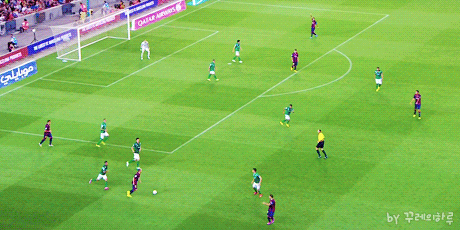 라키티치가 한 시즌만에 꾸레들의 보물이 된 이유.gif | 인스티즈