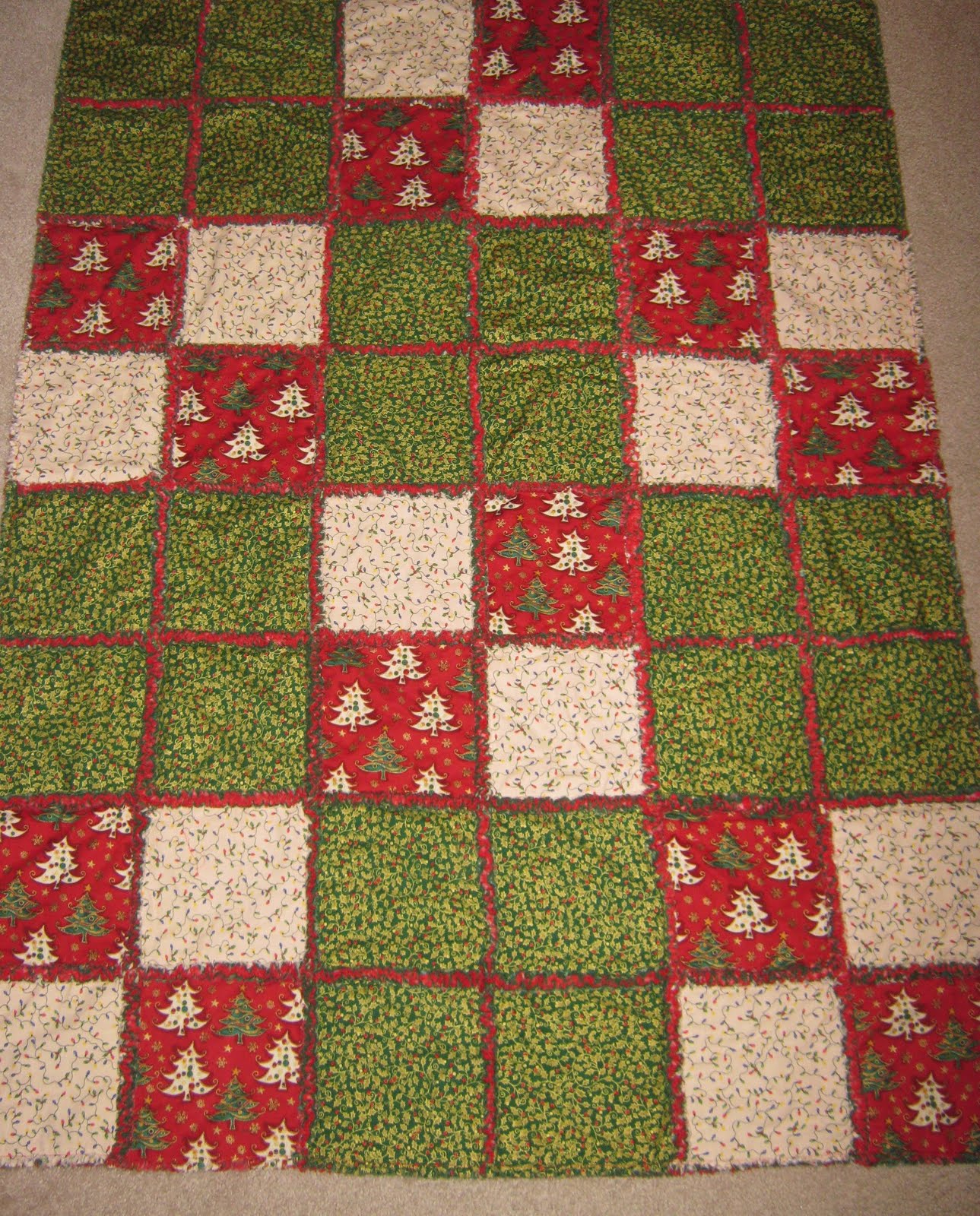 Look What I Made Christmas Rag Quilt
