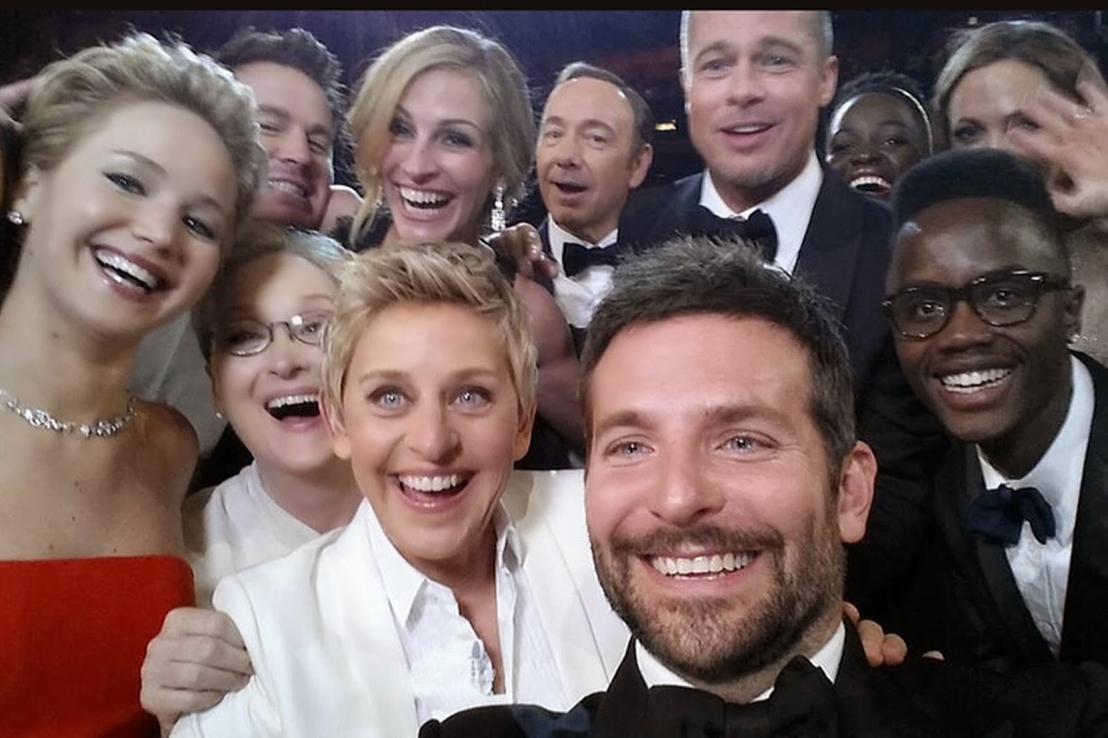 Ellen DeGeneres' Oscars 2014 'selfie' beats Obama pic for most re-tweeted