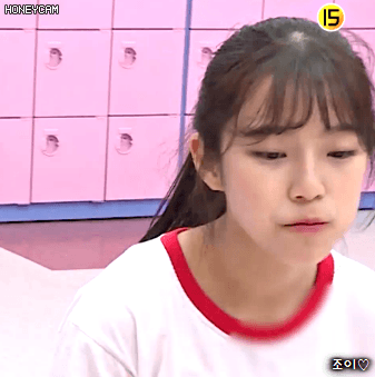 김희철이 사준 치킨으로 파티하는 아이돌학교 아이들.gif | 인스티즈