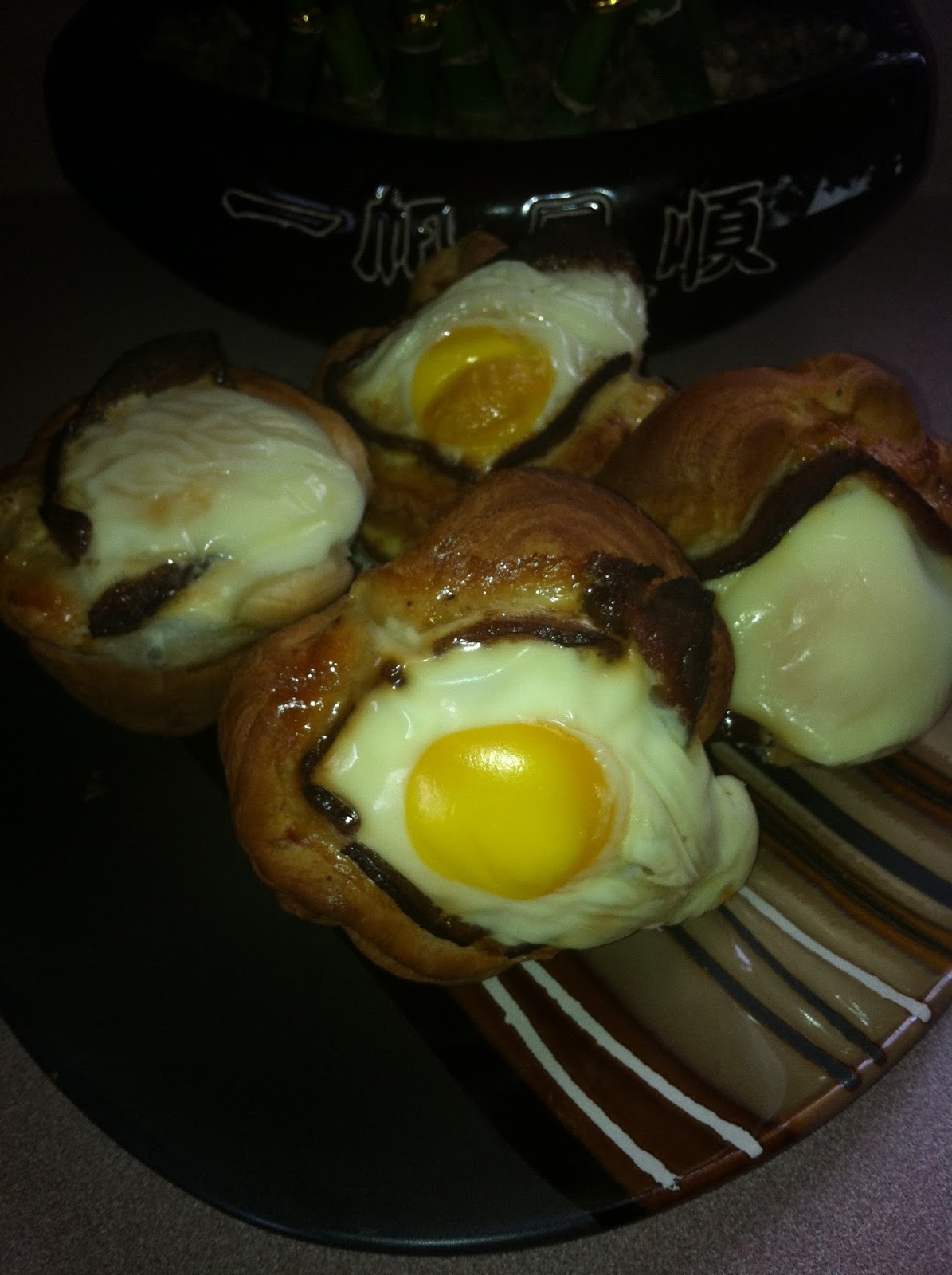 Easy Biscuit, bacon, and egg, nest