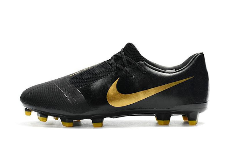 Ridiculous Quality - Fake Nike Phantom Venom Football Boots Already