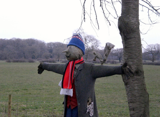 rambles with a camera: Scarecrow (plus scare squirrel