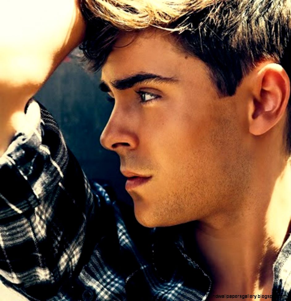 Male Celebrities Zac Efron