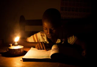 Throughout Africa, only 43% of urban and rural households have access to reliable electricity.