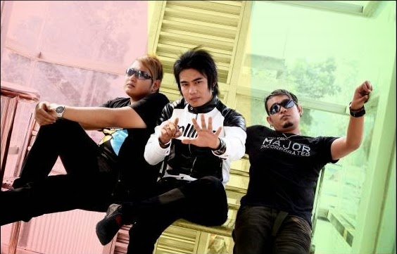 Kunci Gitar Lagu ST12 JANGAN PERNAH BERUBAH Kunci Gitar Lagu Kunci Gitar Lagu ST12 JANGAN PERNAH BERUBAH Kunci Gitar Lagu