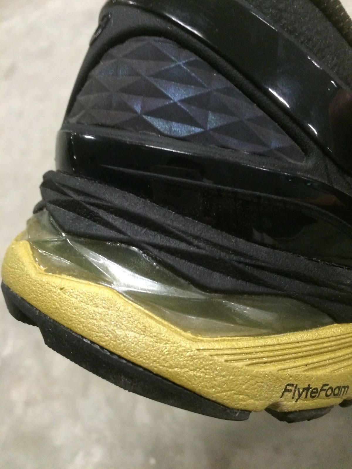 Road Trail Run First Impressions Guest Review ASICS MetaRun. A High