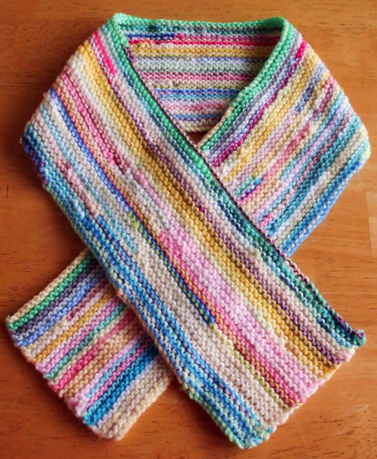 Great Balls of Wool Baby scrappy scarf.....
