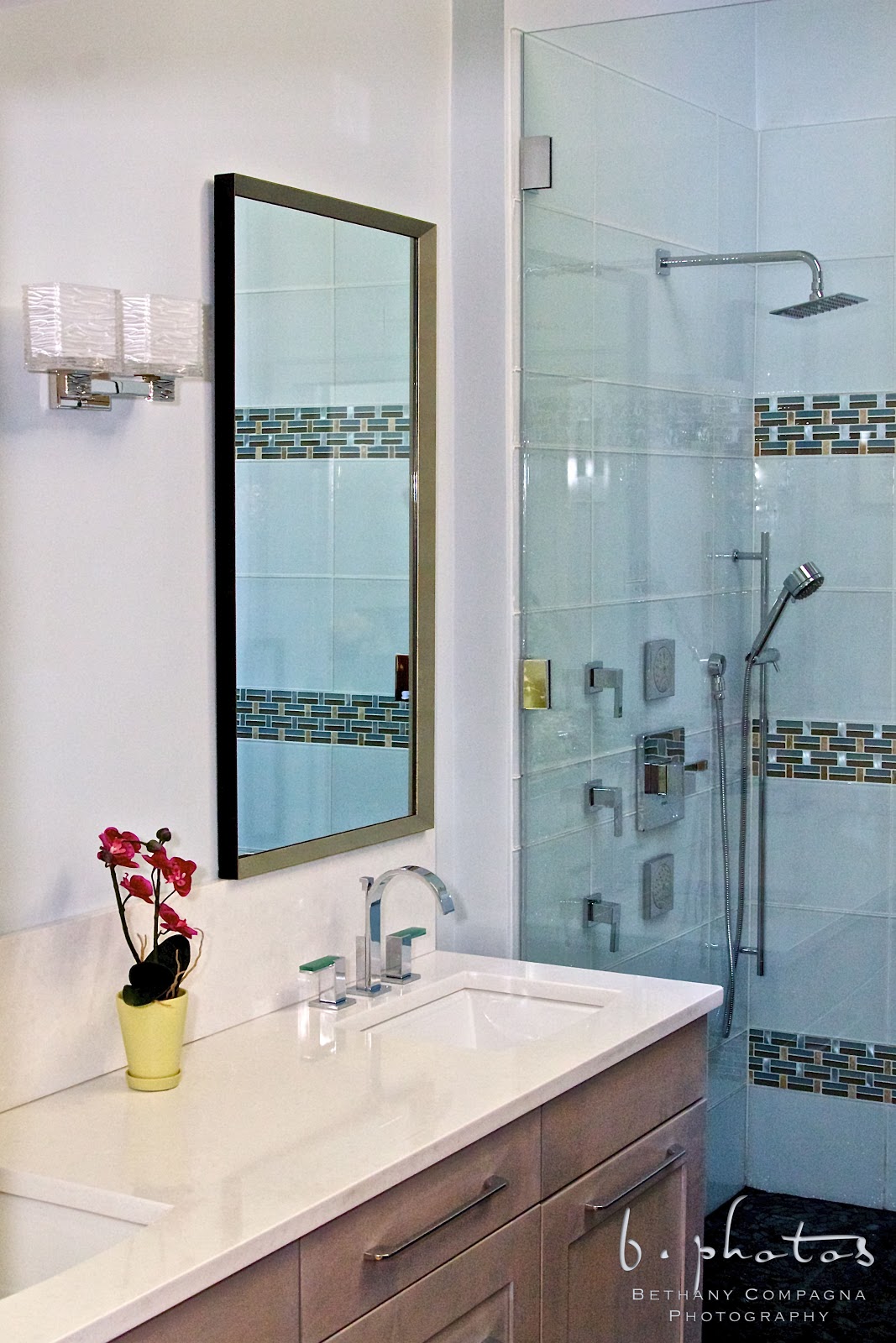 Decortizo Zen Master Bathroom