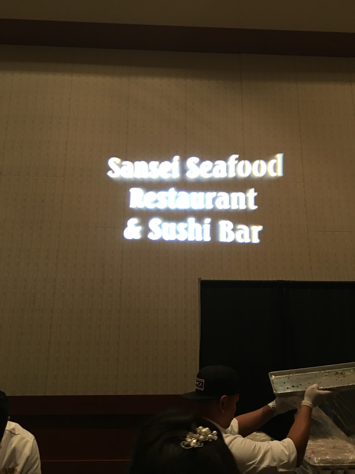 GREAT EATS HAWAII CHOPSTICKS AND WINE 2016