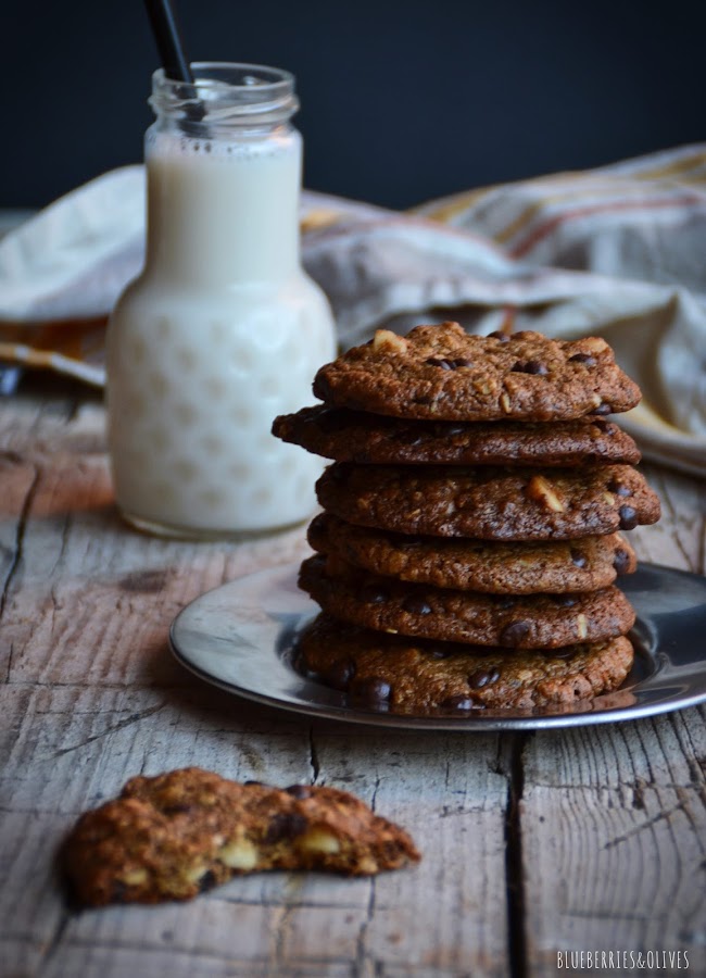 COOKIES DE AVENA, MACADAMIAS Y CHOCOLATE (SG,SL,VEGT)