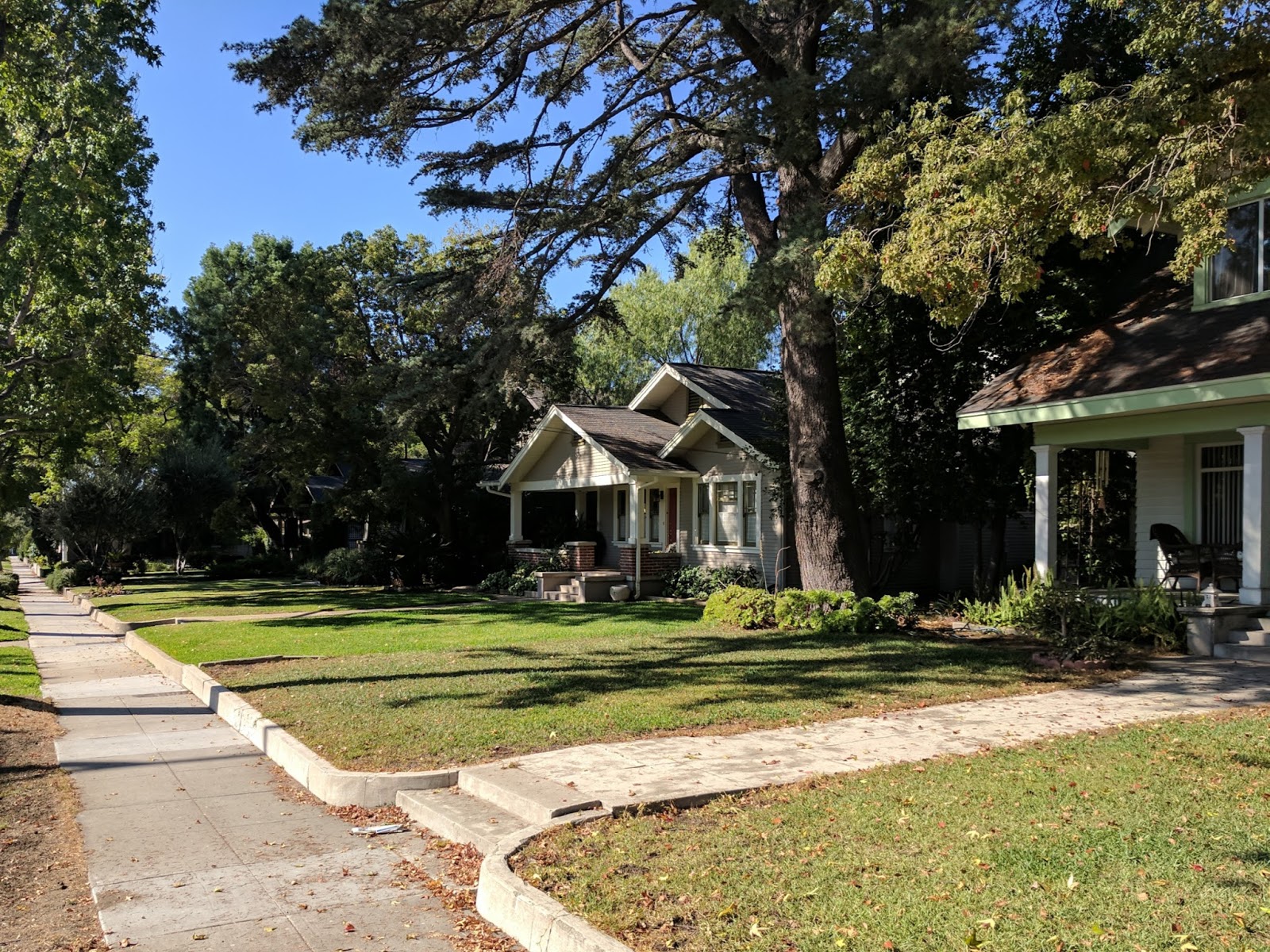 Filming Locations of Chicago and Los Angeles Halloween (1978)