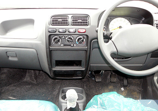 International Fast Cars: Alto Interior