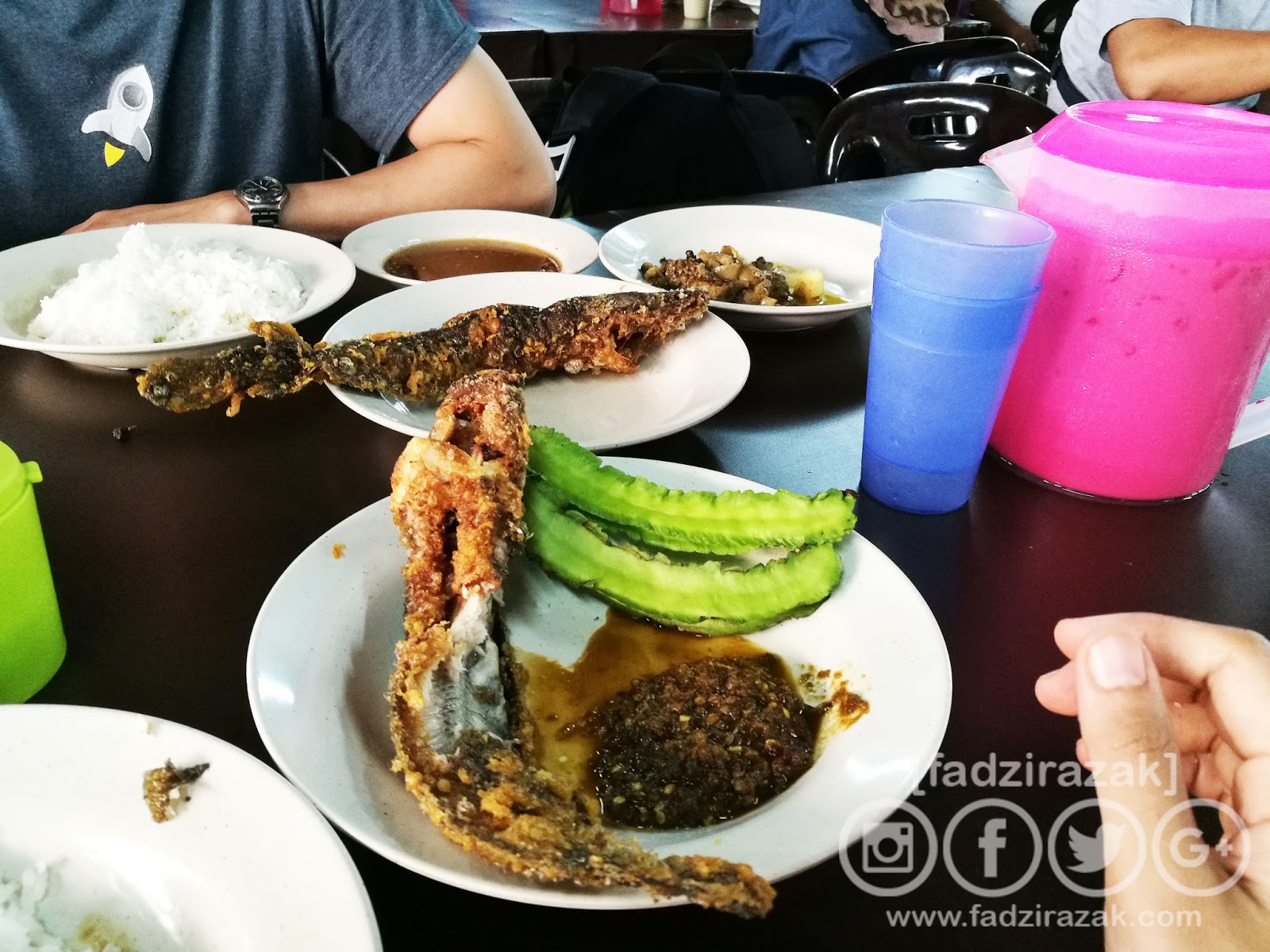 Tempat Makan Best Di Kota Bharu - Restoran Nasi Ulam Cikgu