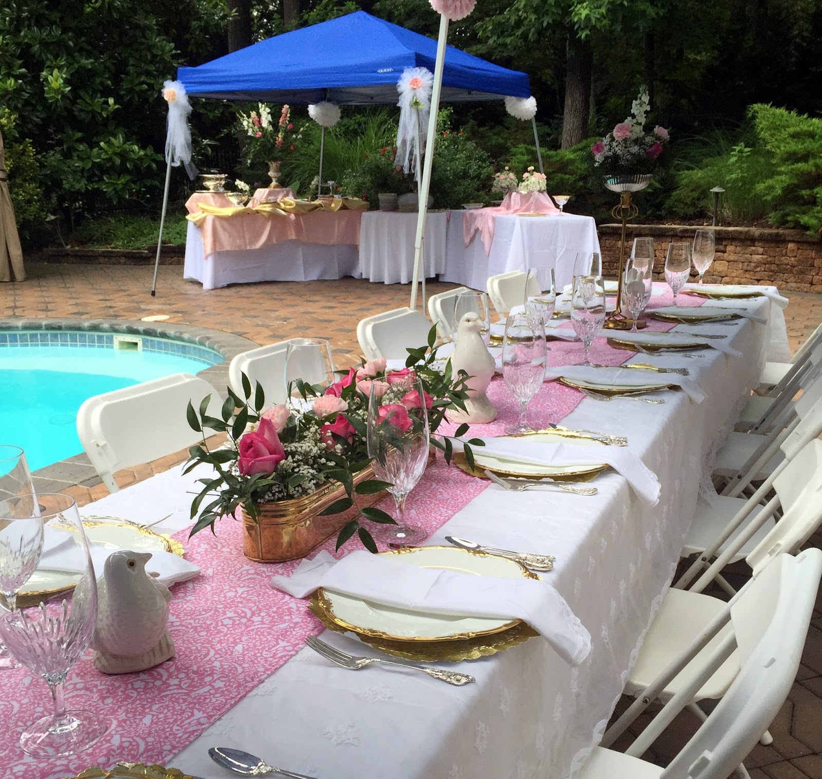 A Perfect Setting An Outdoor Bridal Shower Setting!