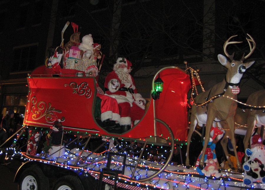 The Omnifarium Santa Claus Arrives in Kingston, Twice