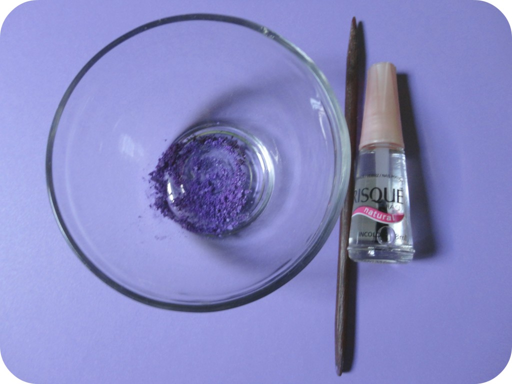 Bem Esmaltadas Misturinhas esmalte e sombra.