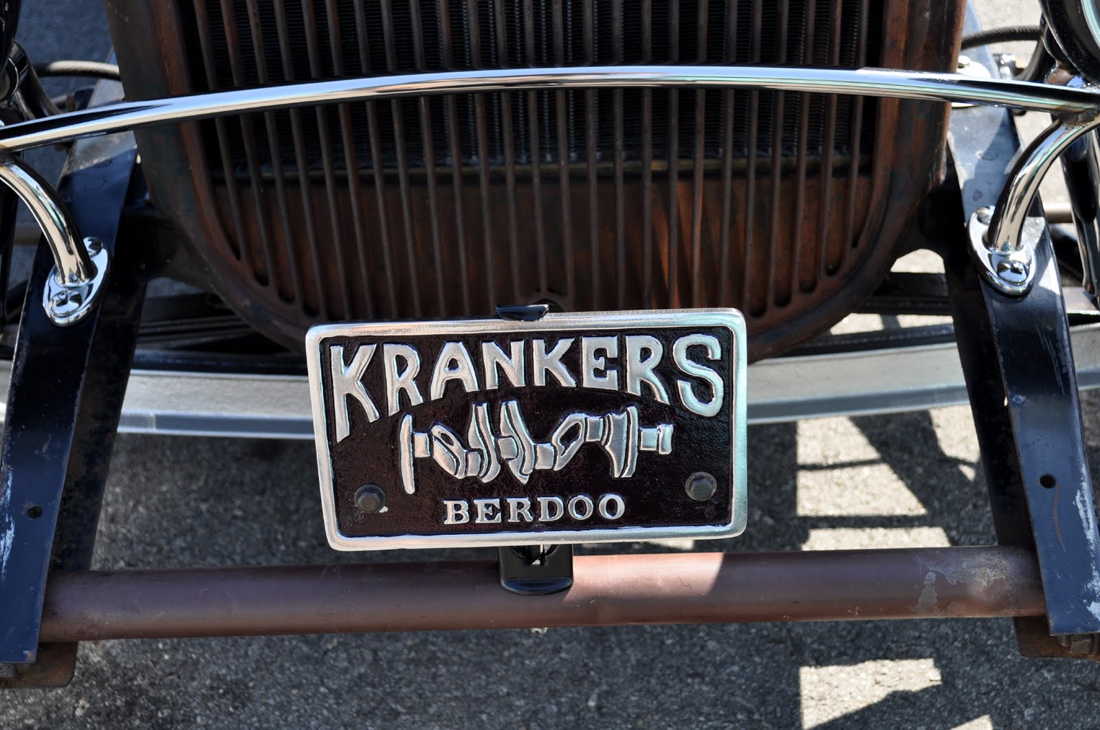Classic Car Information Many car club plaques at the LA Roadster Show