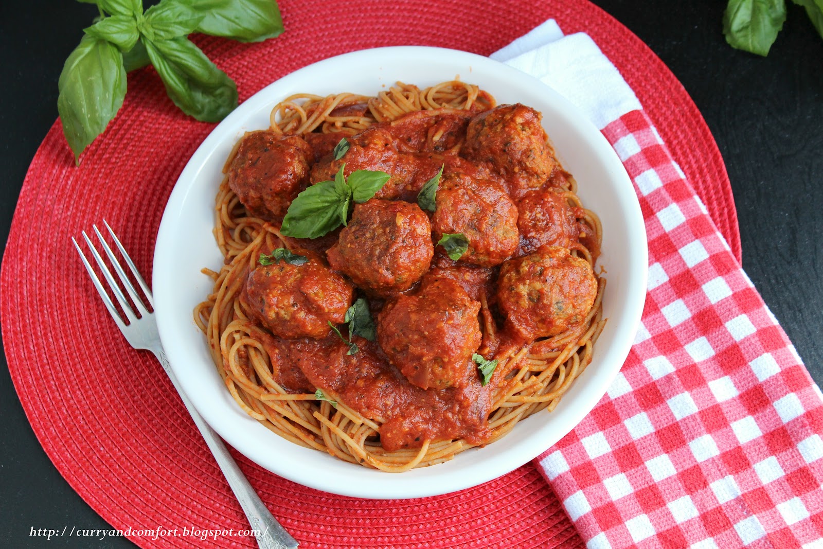 Kitchen Simmer: Spaghetti and Meatballs
