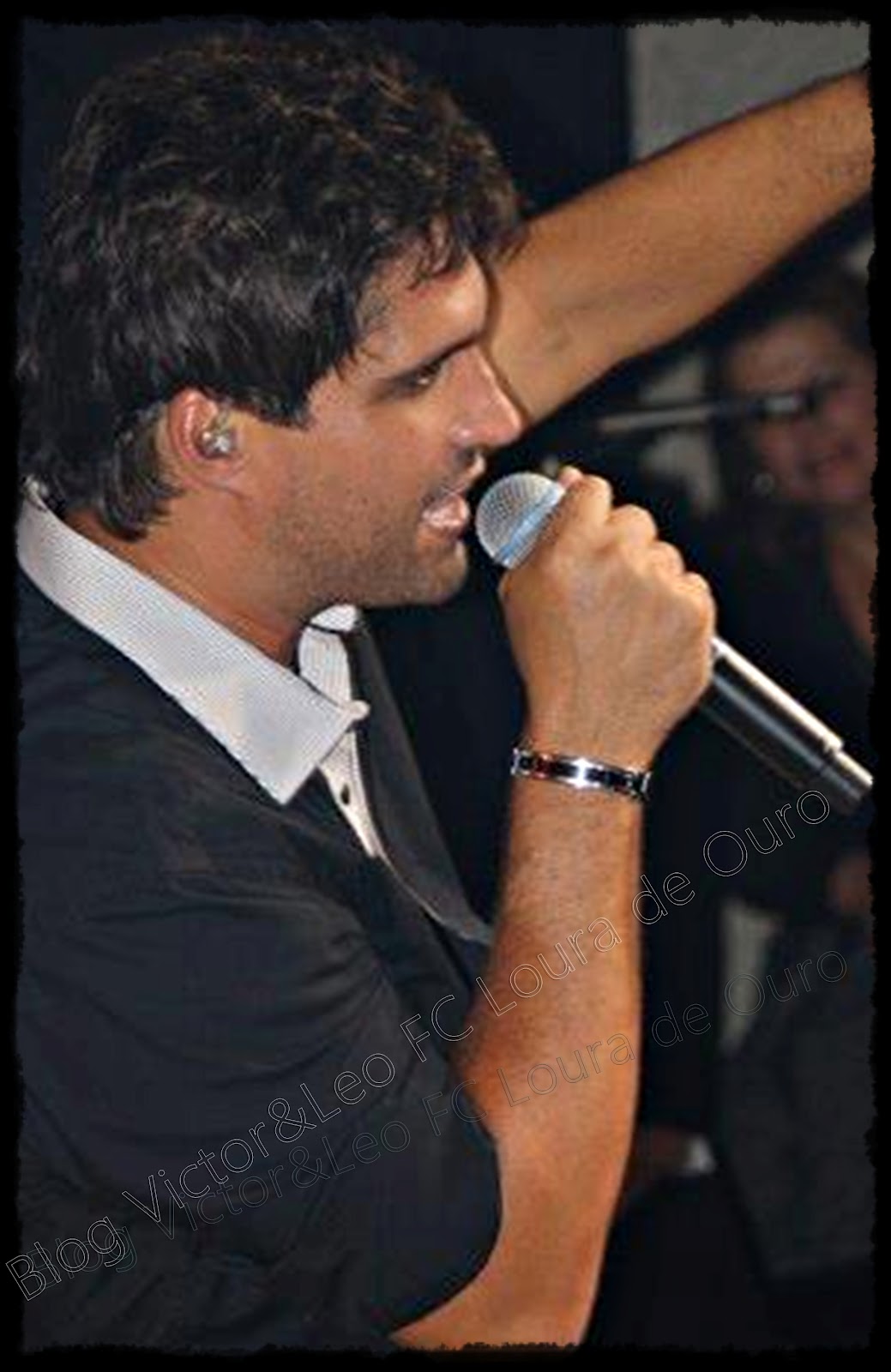 FC Loura de Ouro Victor & Leo iniciam turnê pelos Estados Unidos